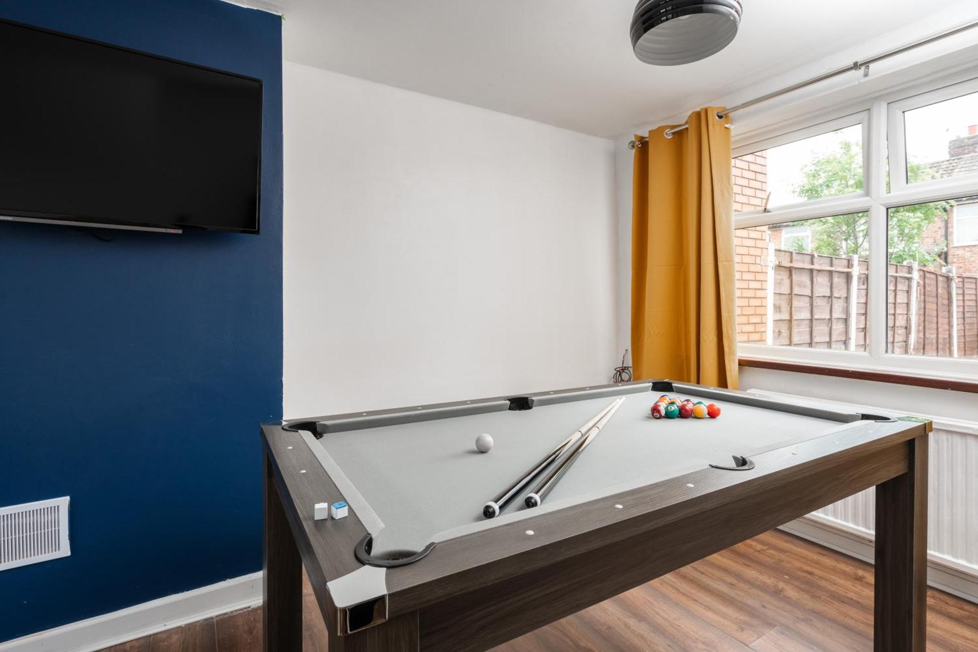 Comfy 3Br Home - Pool Table - Games - Sleeps 8 Manchester Buitenkant foto
